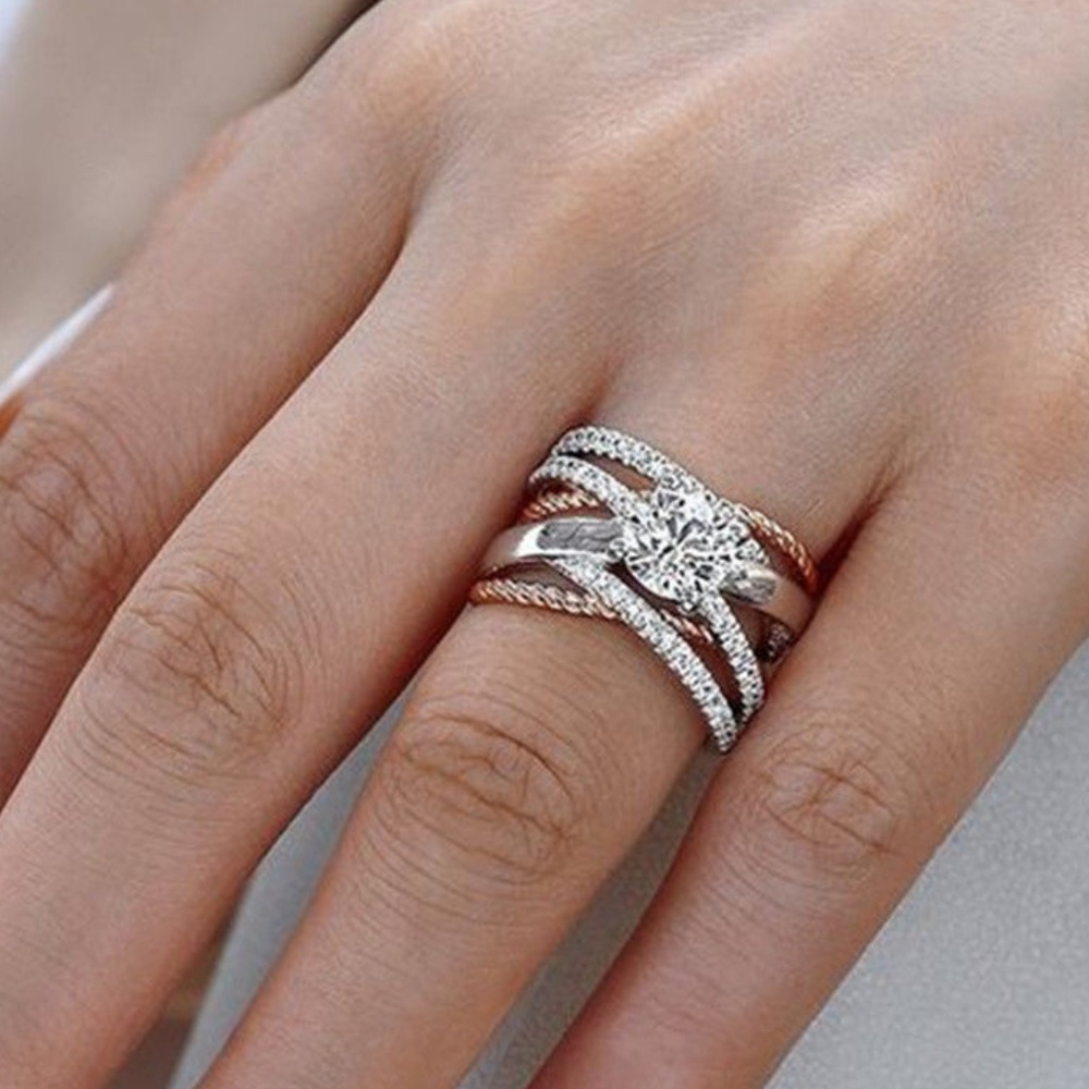 Gorgeous White Topaz Infinity Ring - Picture 5 of 8